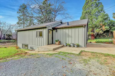 10149 East Drive, Grass Valley, CA 95945 - Photo 2