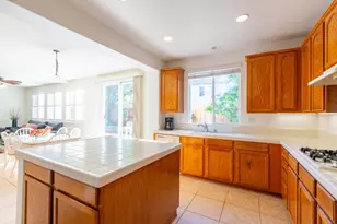 5706 Tres Piezas Dr, Sacramento, CA 95835 - Photo 8