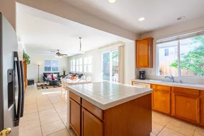 5706 Tres Piezas Drive, Sacramento, CA 95835 - Photo 10