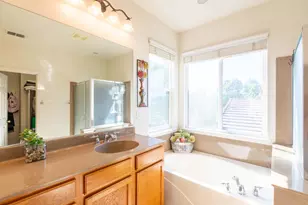 5706 Tres Piezas Dr, Sacramento, CA 95835 - Photo 30