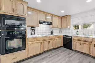 2488 Beechwood Way, Madera, CA 93637 - Photo 18