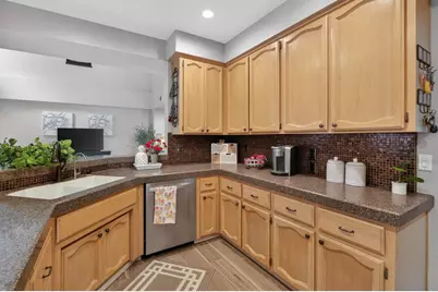 7817 Melfort Way, Elk Grove, CA 95758 - Photo 22