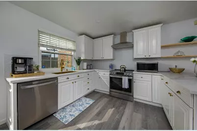 840 Del Monte Court, Manteca, CA 95336 - Photo 8