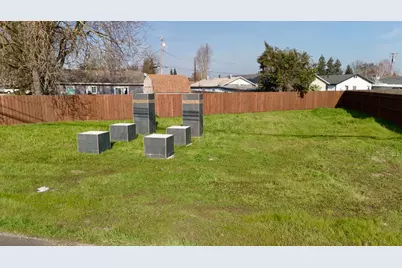 2310 Main Street, Escalon, CA 95320 - Photo 10