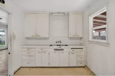 2640 Atlas Avenue, Sacramento, CA 95820 - Photo 10