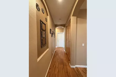 9785 Dartmoor Way, Elk Grove, CA 95757 - Photo 12