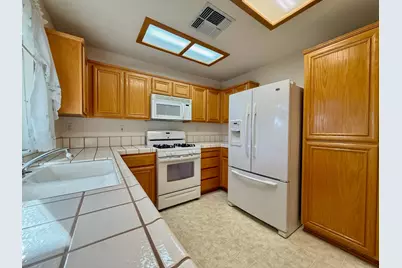 3769 Bridlewood Circle, Stockton, CA 95219 - Photo 10