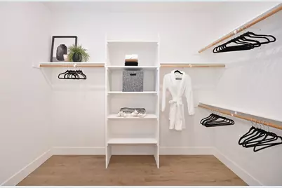 2327 5th Avenue, Sacramento, CA 95818 - Photo 32