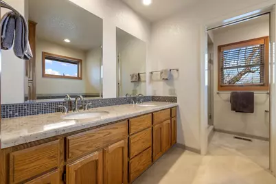 19909 E. Comstock Road, Linden, CA 95236 - Photo 22