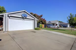 559 S Del Puerto Ave, Patterson, CA 95363 - Photo 6