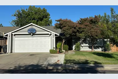 559 S Del Puerto Avenue, Patterson, CA 95363 - Photo 2