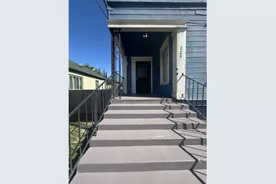 227 W Flora Street, Stockton, CA 95203 - Photo 2