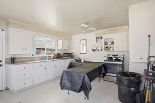 12242 Orange Blossom Rd, Oakdale, CA 95361 - Photo 10