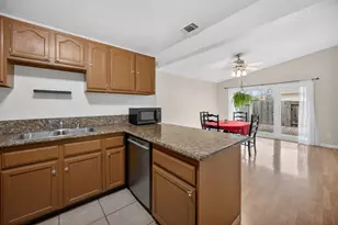 6635 Spoerriwood Ct, Sacramento, CA 95828 - Photo 10