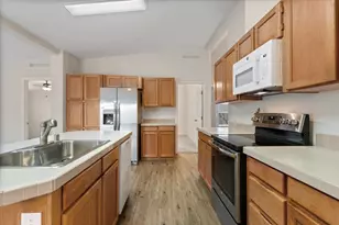 Via Grande, Olivehurst, CA 95961 - Photo 18