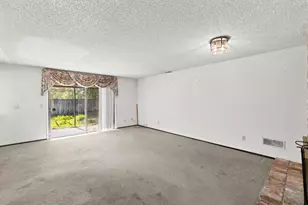 6587 Pacheco Way, Citrus Heights, CA 95610 - Photo 18