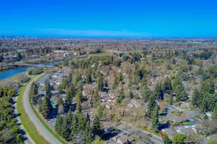 1428 Commons Dr, Sacramento, CA 95825 - Photo 46