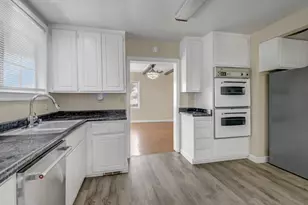 2763 Coleman Way, Sacramento, CA 95818 - Photo 24