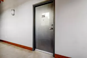 1725 14th St, Sacramento, CA 95811 - Photo 4