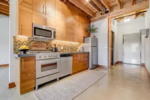 1725 14th St, Sacramento, CA 95811 - Photo 12