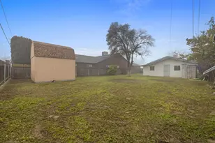 747 Prusso St, Livingston, CA 95334 - Photo 30