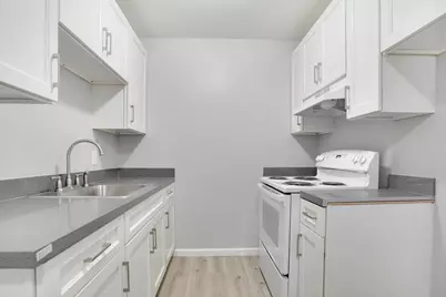 233 W I Street, Los Banos, CA 93635 - Photo 10