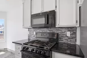2304 Gladwyne Ct, Modesto, CA 95358 - Photo 8