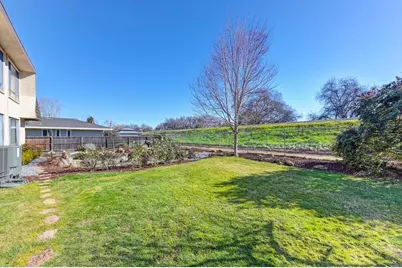 2620 Kadema Drive, Sacramento, CA 95864 - Photo 38