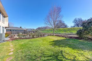 2620 Kadema Dr, Sacramento, CA 95864 - Photo 38