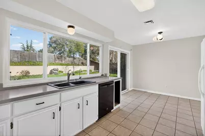 7013 Brayton Avenue, Citrus Heights, CA 95621 - Photo 10