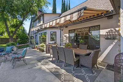 9818 Mira Del Rio Drive, Sacramento, CA 95827 - Photo 32