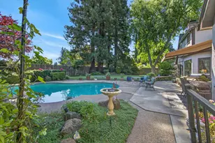 9818 Mira Del Rio Dr, Sacramento, CA 95827 - Photo 4