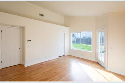 8247 Derbyshire Circle, Sacramento, CA 95828 - Photo 20