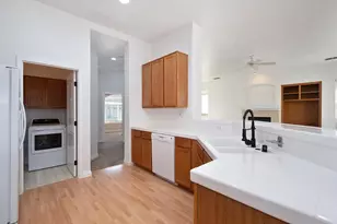 12129 Gold Bluff Ln, Gold River, CA 95670 - Photo 22