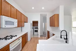 12129 Gold Bluff Ln, Gold River, CA 95670 - Photo 14