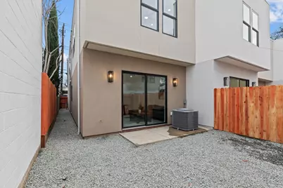 2821 Democracy Alley, Sacramento, CA 95816 - Photo 32