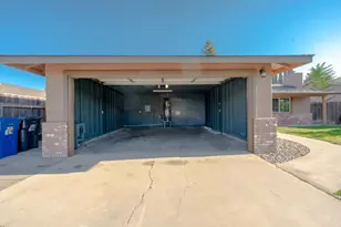 1070 5th St, Turlock, CA 95380 - Photo 20