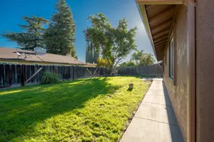 1070 5th St, Turlock, CA 95380 - Photo 18
