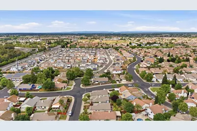 8581 Canyon Brook Way, Elk Grove, CA 95624 - Photo 34
