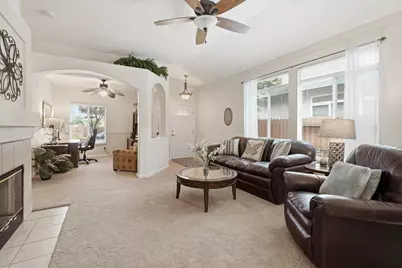 8581 Canyon Brook Way, Elk Grove, CA 95624 - Photo 6