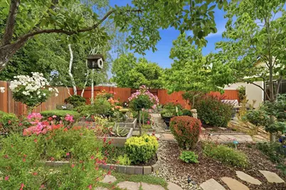 8581 Canyon Brook Way, Elk Grove, CA 95624 - Photo 28