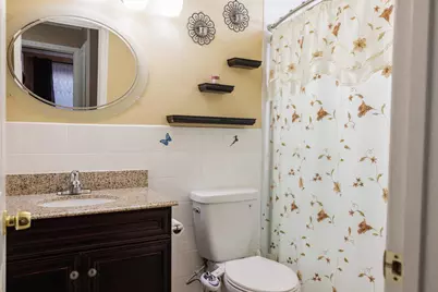 8621 Oldwoods Way, Sacramento, CA 95828 - Photo 16