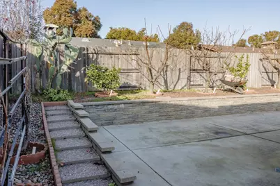 8621 Oldwoods Way, Sacramento, CA 95828 - Photo 28