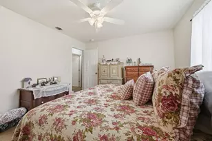 954 Port Ashton Ct, Galt, CA 95632 - Photo 32