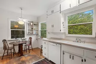 4651 Crestwood Way, Sacramento, CA 95822 - Photo 8