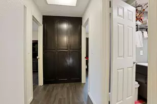 1017 Hamlet Ct, Stockton, CA 95209 - Photo 32