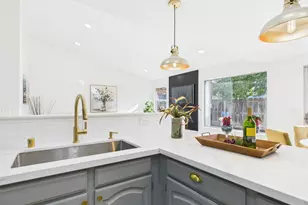 5912 Sawyer Cir, Sacramento, CA 95823 - Photo 16