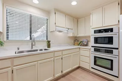 1237 Lantern Court, Sacramento, CA 95864 - Photo 22