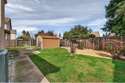 8725 Mesa Brook Way, Elk Grove, CA 95624 - Photo 22