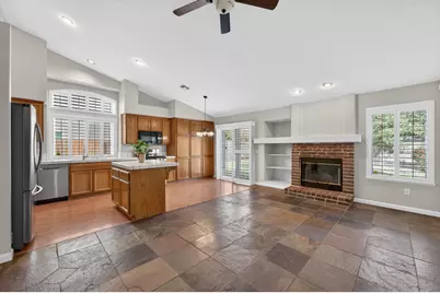 8725 Mesa Brook Way, Elk Grove, CA 95624 - Photo 12